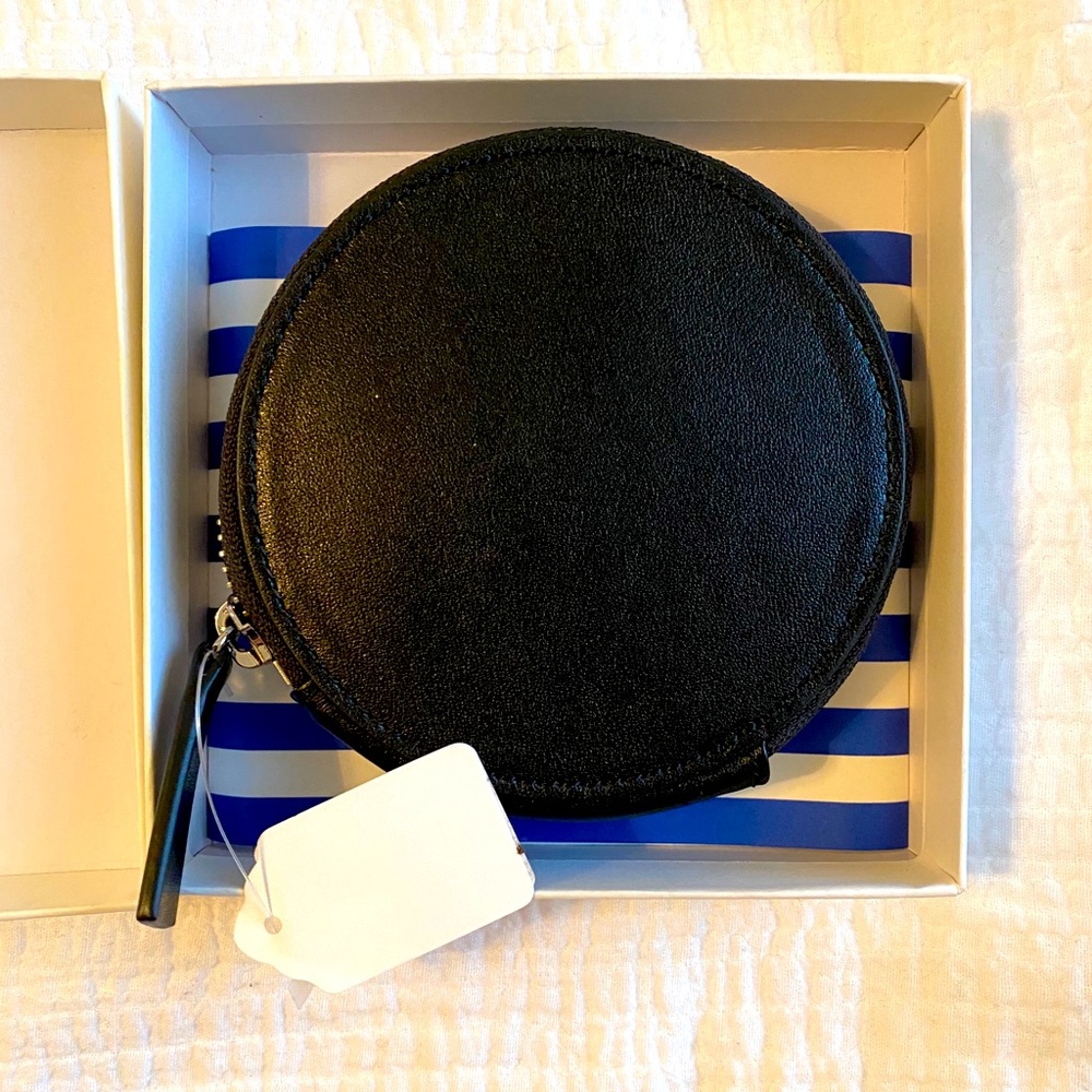 NWT Baggu round circle wallet 🖤 black